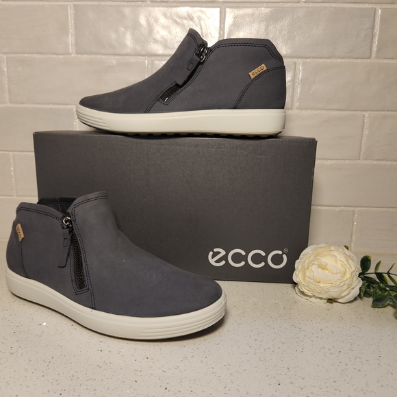 New Women's ECCO Soft 7 Low Ankle Bootie, Color Dark Shadow - Picture 4 of 8
